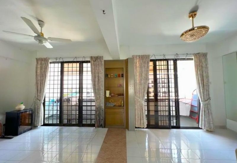 Marina Crescent Condominium