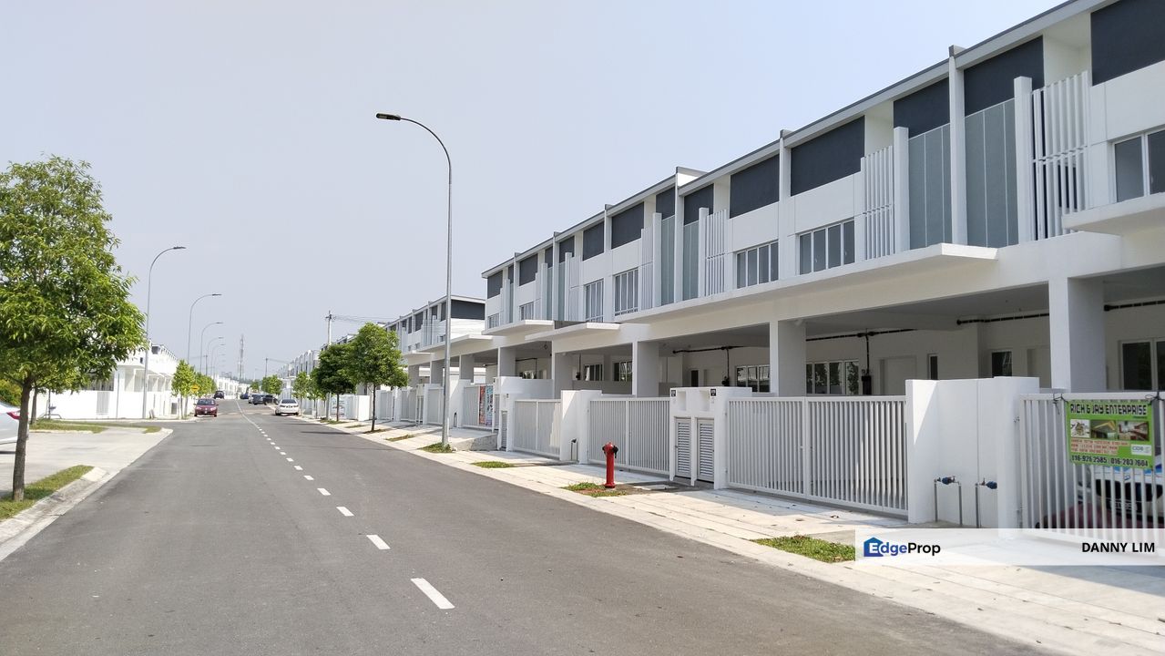 Bayu Sutera Seremban 2 Storey Elonia Izara Celyn Lyra, Negeri Sembilan, Seremban