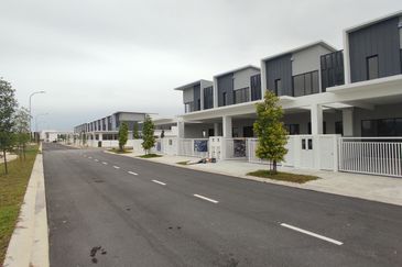 Azalea @Resort Residence 2