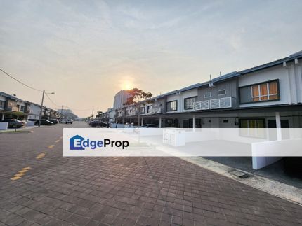 2 STOREY TERRACE HOUSE KITA BAYU CYBERSOUTH, Selangor, Dengkil