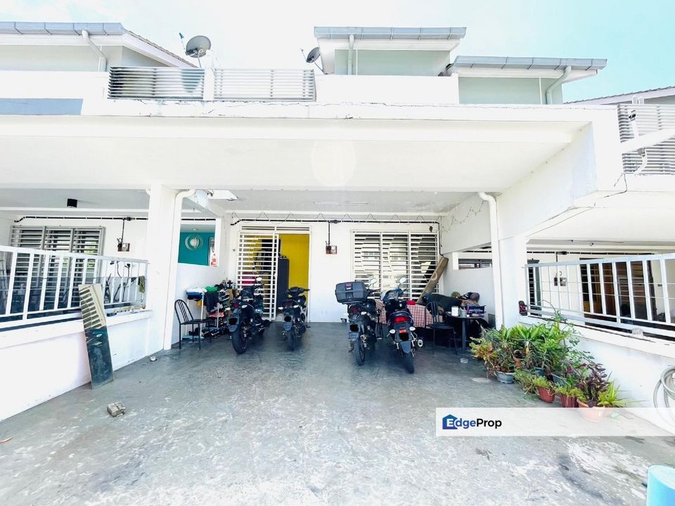 96 RESIDENCES GREENWOODS @ SALAK PERDANA SEPANG, Selangor, Sepang