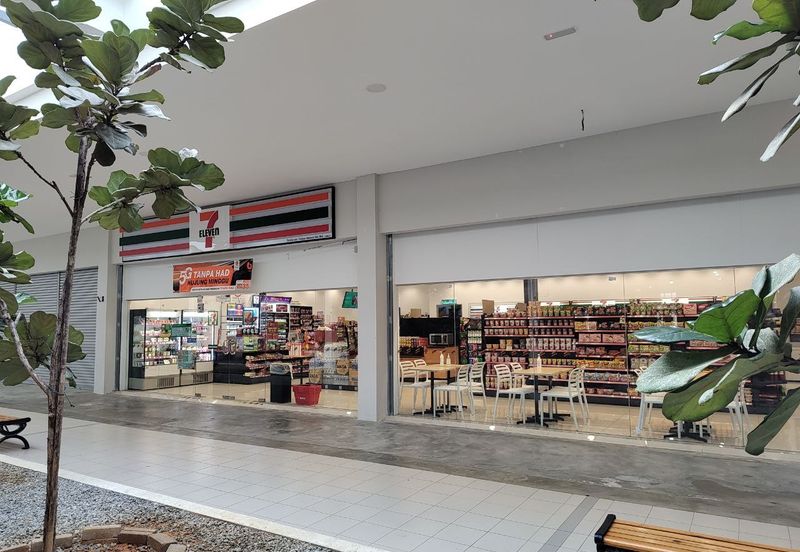 PR1MA Lakefront Homes