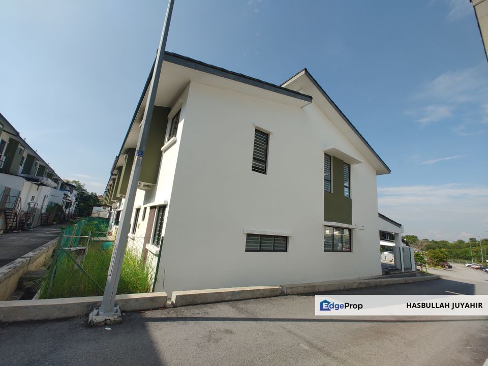 Taman Saujana Sekata Near Sungai Merab Kajang, Selangor, Dengkil