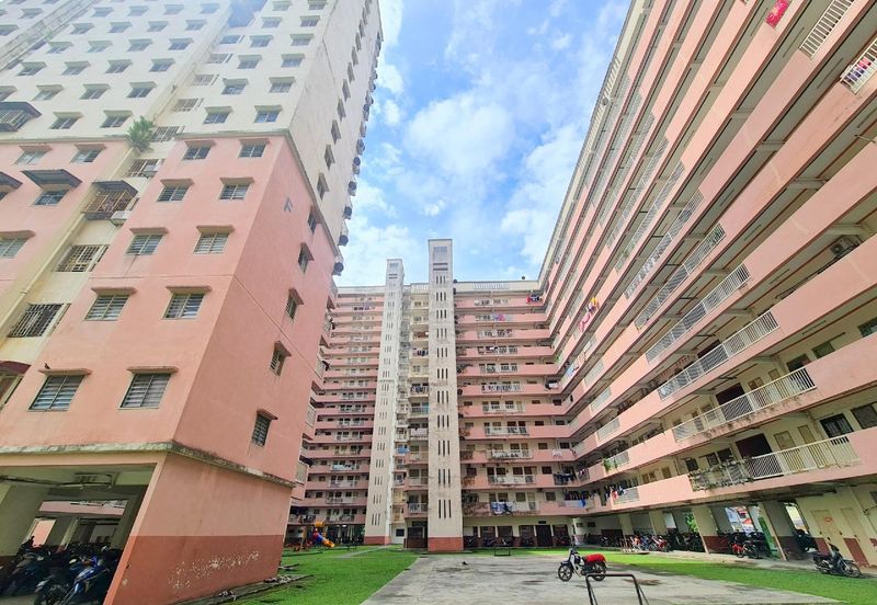 Bandar Tasik Selatan Low Cost Flat