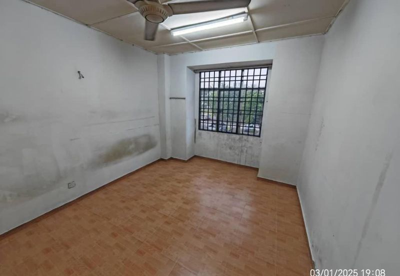 Seksyen 12, Shah Alam