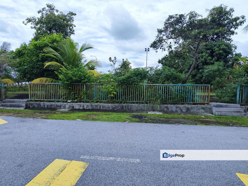 FACING OPEN Double Storey Taman Timur Enstek Bandar Baru Enstek NEGOTIABLE, Negeri Sembilan, Labu