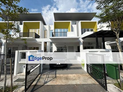 Fully Renovated | Double Storey Acacia Bandar Tasik Puteri Rawang , Selangor, Rawang
