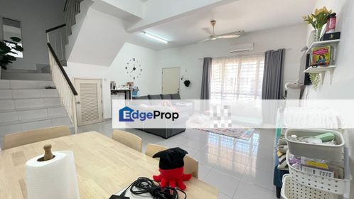 Renovated | 2 Storey Terrace Taman Pelangi Semenyih 2 , Selangor, Semenyih