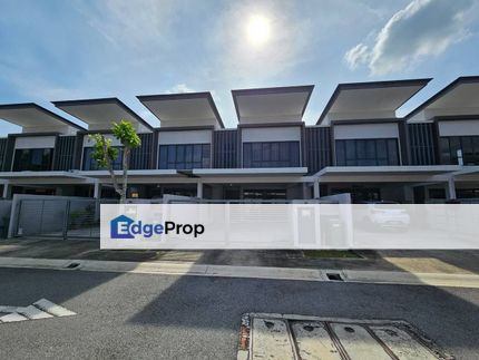 Renovated | Double Storey Terrace Kajang East Precinct 2 SEMENYIH SELANGORL, Selangor, Semenyih