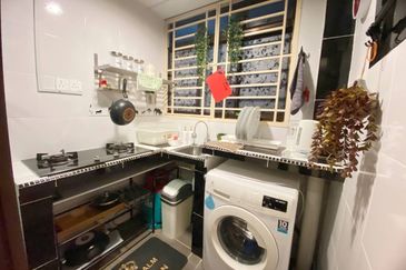 Indah Alam Condominium