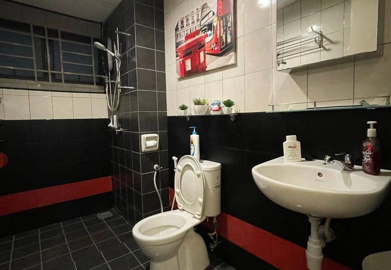 Indah Alam Condominium