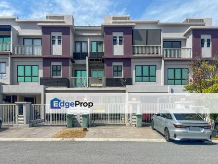 Facing Open & Lower Unit | The Strata Townhouse Bandar Puteri Bangi, Selangor, Bangi