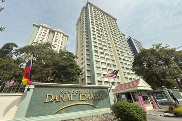 Danau Idaman Condominium
