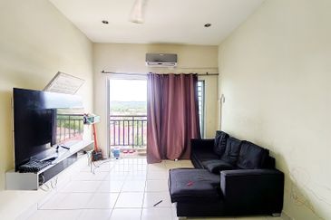 Residensi Warnasari 2