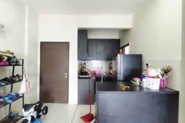 Residensi Warnasari 2