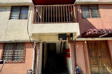 Flat Taman Melati Blok E