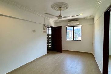 Flat Taman Melati Blok E