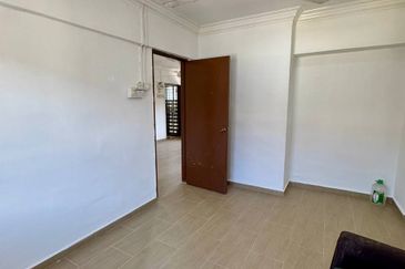 Flat Taman Melati Blok E