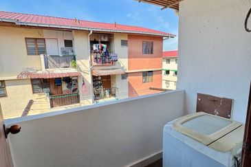 Flat Taman Melati Blok E