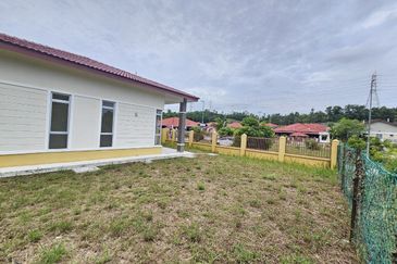 Taman Desa Bestari, Salak Tinggi