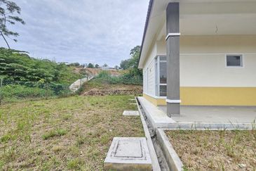 Taman Desa Bestari, Salak Tinggi