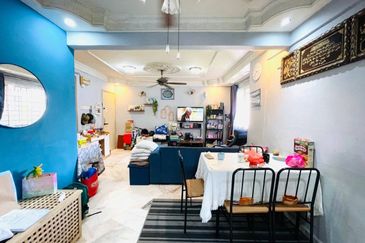 Pangsapuri Kiambang, Bukit Subang