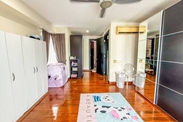 Bangi Lakehill Villas