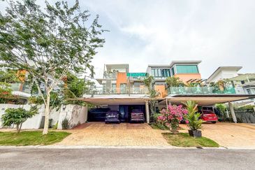 Bangi Lakehill Villas