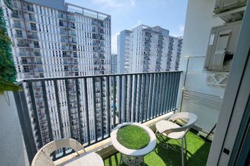 PR1MA Lakefront Homes