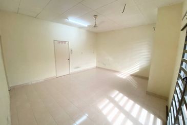 Renovated | Double Storey Semi Cluster Lorong Az-Zaharah @ Puncak Alam, Selangor