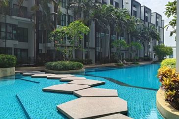 I Residence @ I City