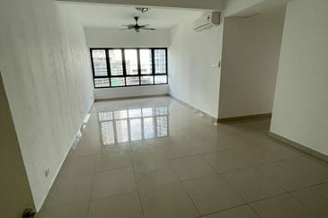 I Residence @ I City