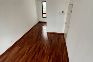 I Residence @ I City