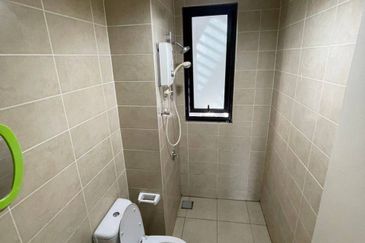 I Residence @ I City