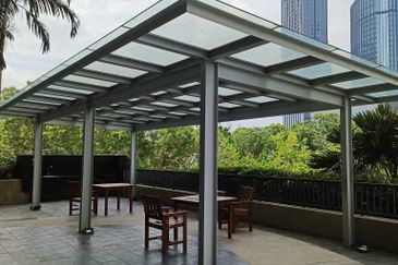 I Residence @ I City