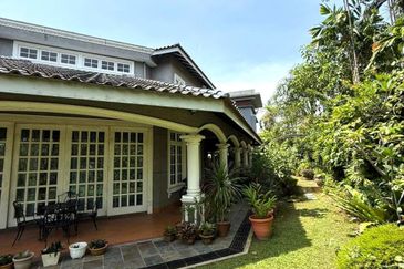 Palmview Bungalow, Saujana Resort