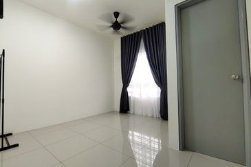 Renovated | Double Storey Terrace, Taman Ritma Perdana, Puncak Alam