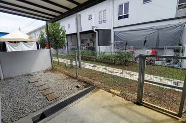 Renovated | Double Storey Terrace, Taman Ritma Perdana, Puncak Alam