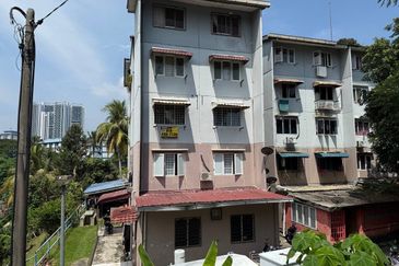 Flat PKNS AU3 (Blok 1 - 6)