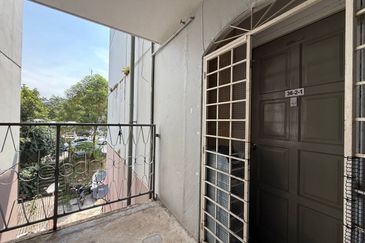 Flat PKNS AU3 (Blok 1 - 6)