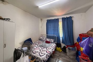 Flat PKNS AU3 (Blok 1 - 6)