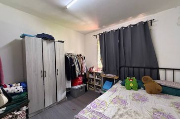 Flat PKNS AU3 (Blok 1 - 6)