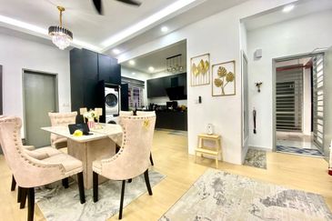 (FULLY FURNISHED + RENOVATED) RSKU Residensi Idaman Abadi Fasa 2@Persiaran Tropicana Height Kajang 2