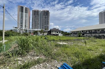 For Sale : Tanah Lot Banglo Geran Individu di Taman Mas - Kg Sri Aman Puchong