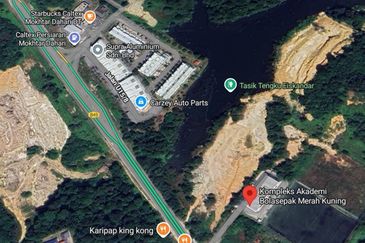 TANAH 3.2 EKAR  Persiaran Mokhtar Dahari, 47000 Shah Alam, Selangor 