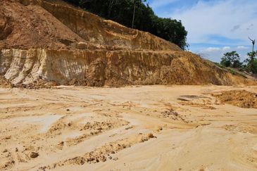 TANAH 3.2 EKAR  Persiaran Mokhtar Dahari, 47000 Shah Alam, Selangor 