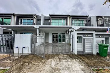 Verna Lake Villas @ Serene Heights