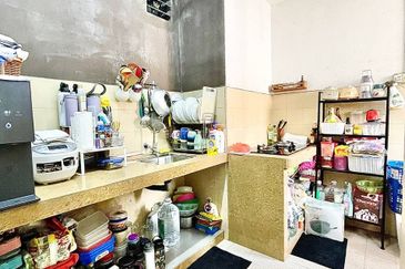 Flat Desa Mentari 3, Taman Medan Baru, Petaling Jaya