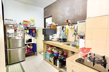 Flat Desa Mentari 3, Taman Medan Baru, Petaling Jaya