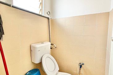 Flat Desa Mentari 3, Taman Medan Baru, Petaling Jaya